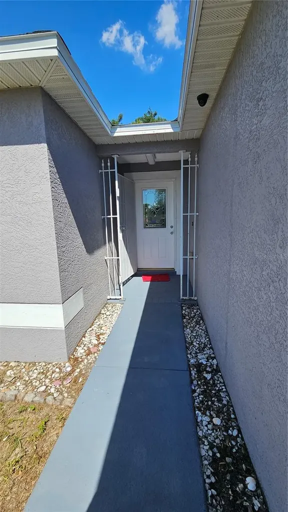 8725 N 13th Street Tampa FL 33604