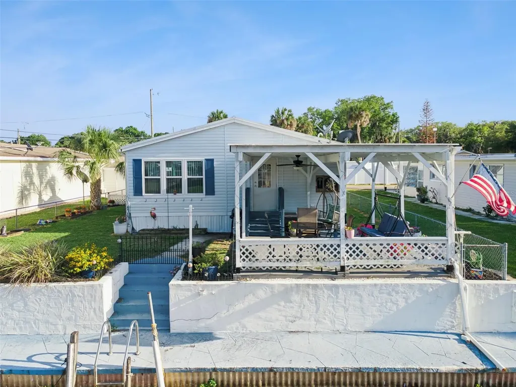 3100 Mark Lane Lake Wales FL 33898