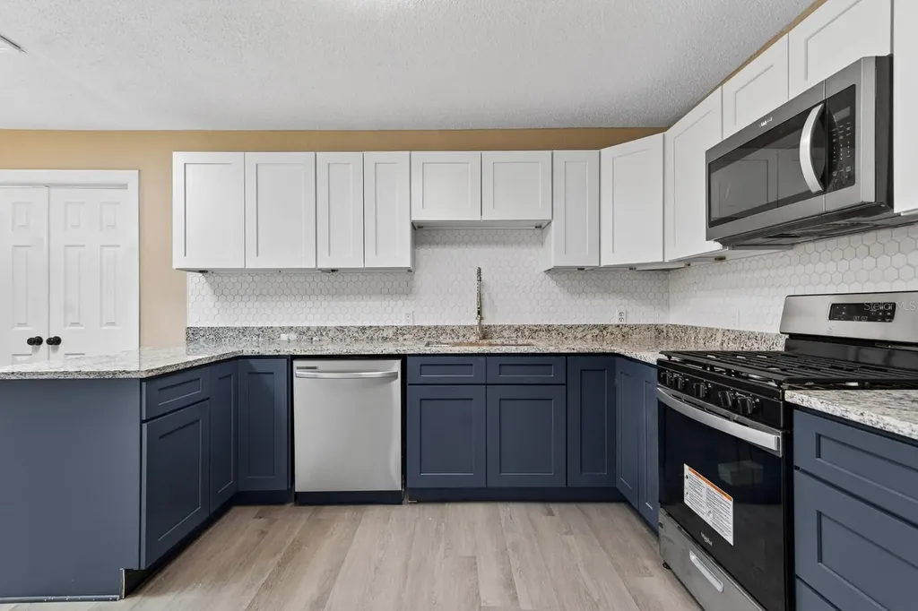 6802 Lassen Avenue New Port Richey FL 34655