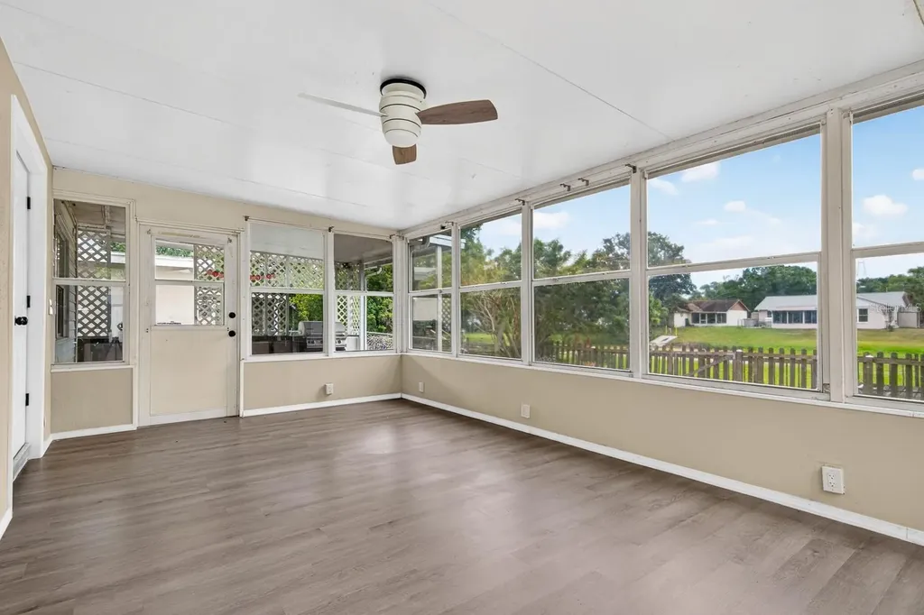6802 Lassen Avenue New Port Richey FL 34655