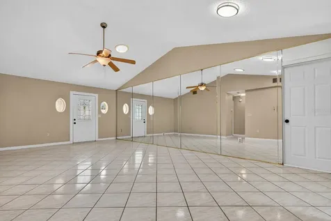 6802 Lassen Avenue New Port Richey FL 34655