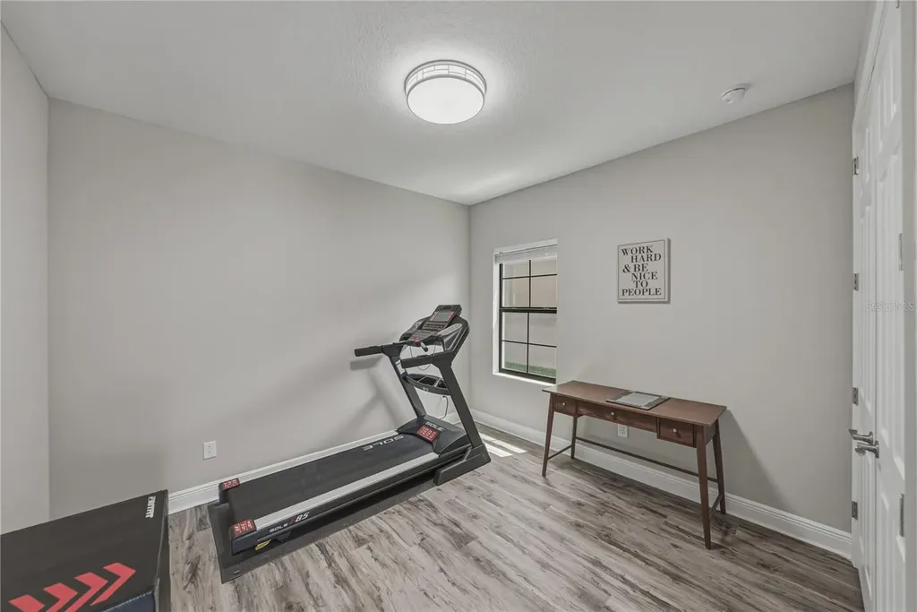 14633 Red Castle Avenue Lithia FL 33547