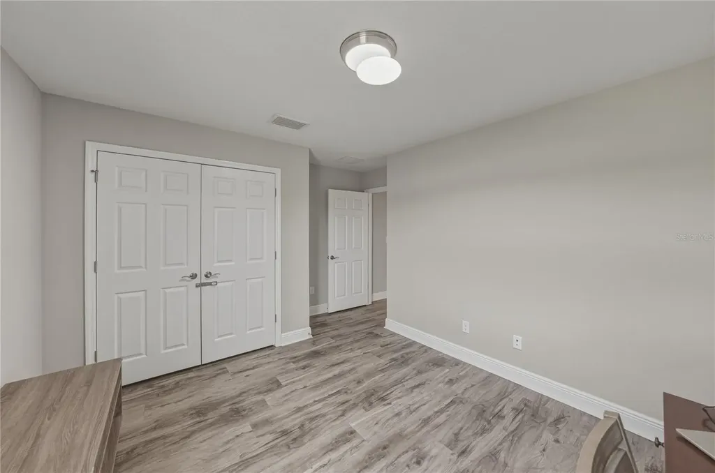 14633 Red Castle Avenue Lithia FL 33547