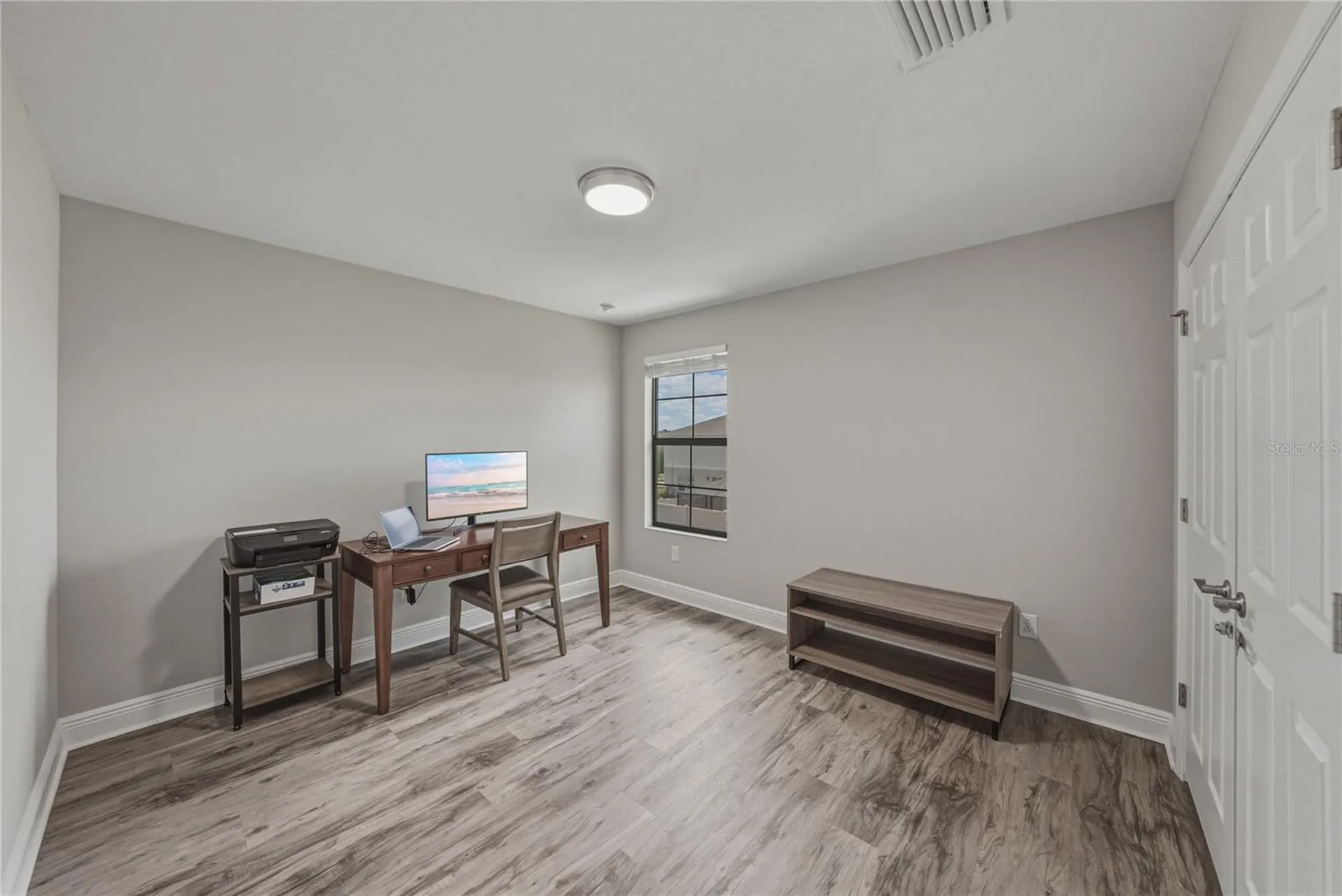 14633 Red Castle Avenue Lithia FL 33547
