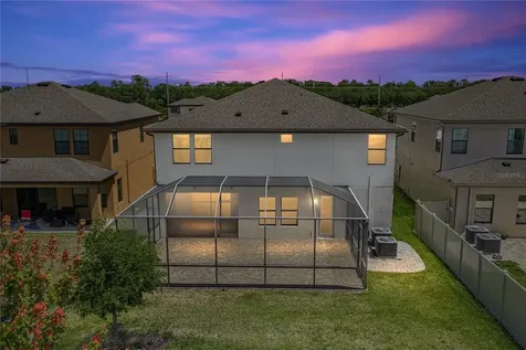 14633 Red Castle Avenue Lithia FL 33547