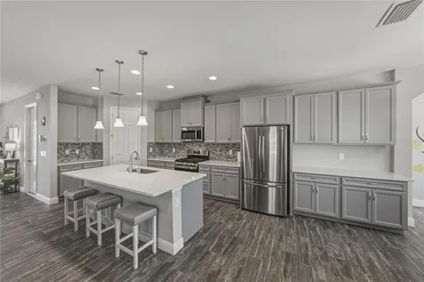 14633 Red Castle Avenue Lithia FL 33547