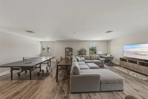 14633 Red Castle Avenue Lithia FL 33547