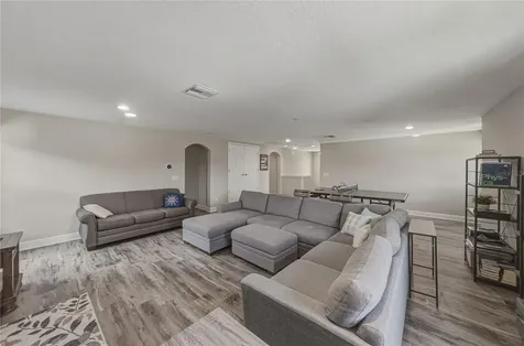 14633 Red Castle Avenue Lithia FL 33547