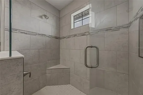 14633 Red Castle Avenue Lithia FL 33547