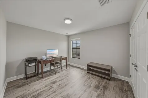 14633 Red Castle Avenue Lithia FL 33547