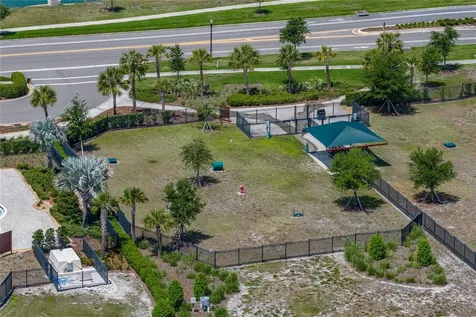 14633 Red Castle Avenue Lithia FL 33547