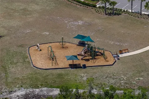 14633 Red Castle Avenue Lithia FL 33547