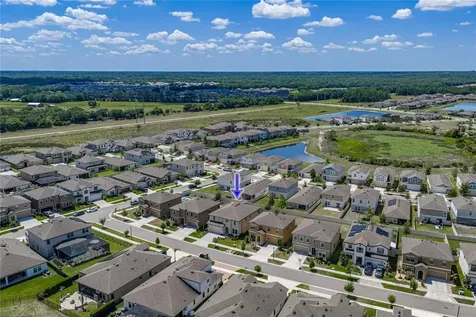 14633 Red Castle Avenue Lithia FL 33547