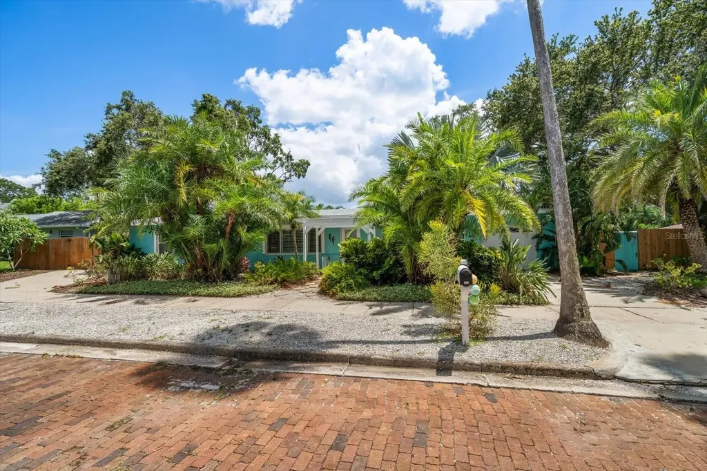 301 Cevera Drive Dunedin FL 34698