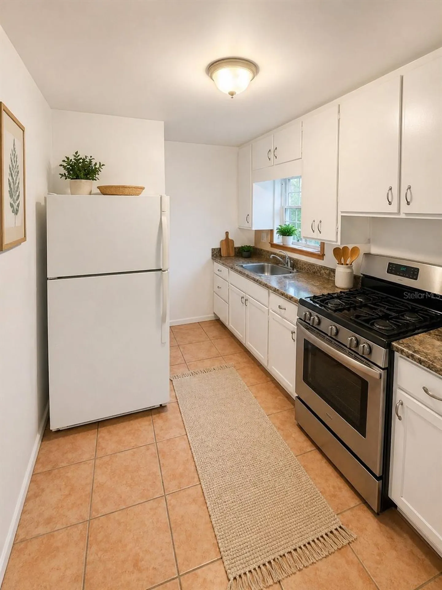 935 17th Avenue S St Petersburg FL 33705