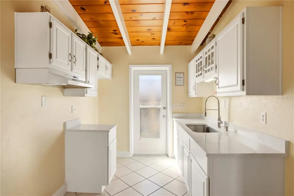 6006 Midnight Pass Road Sarasota FL 34242