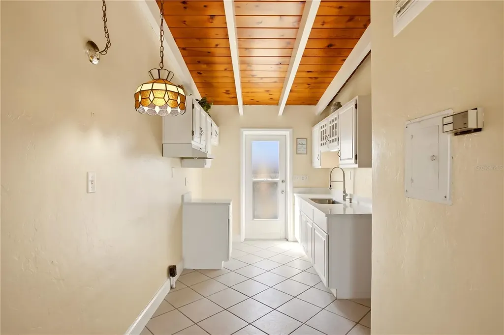 6006 Midnight Pass Road Sarasota FL 34242