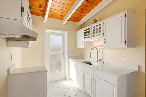 6006 Midnight Pass Road Sarasota FL 34242