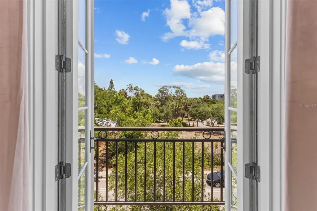 445 N Orange Avenue Sarasota FL 34236