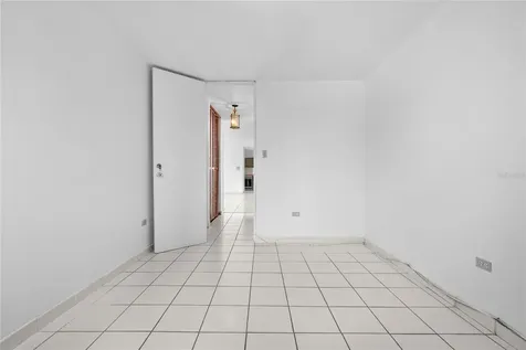 80 Kings Court San Juan PR 00911
