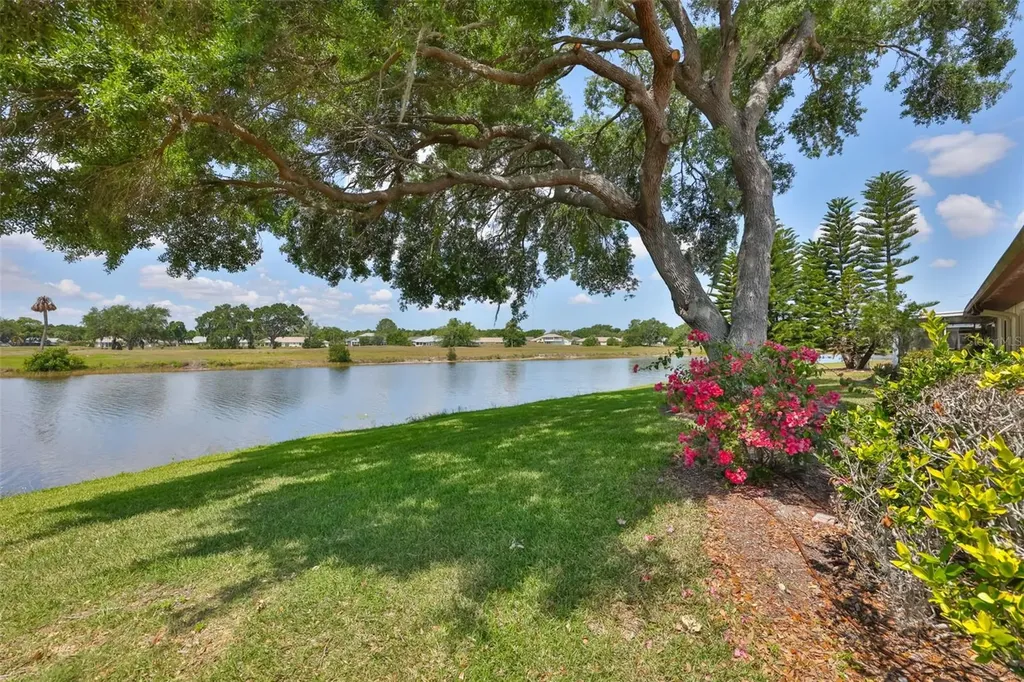 2611 Locksley Street Sun City Center FL 33573