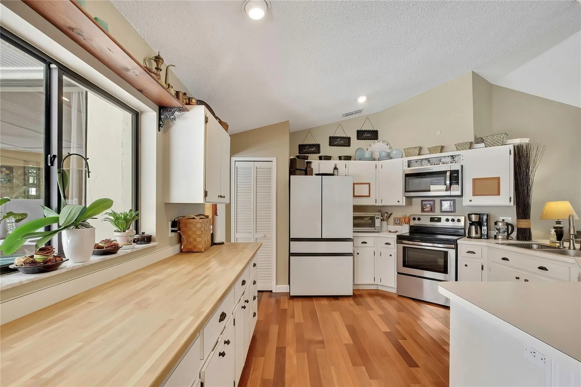9304 Rockrose Drive Tampa FL 33647