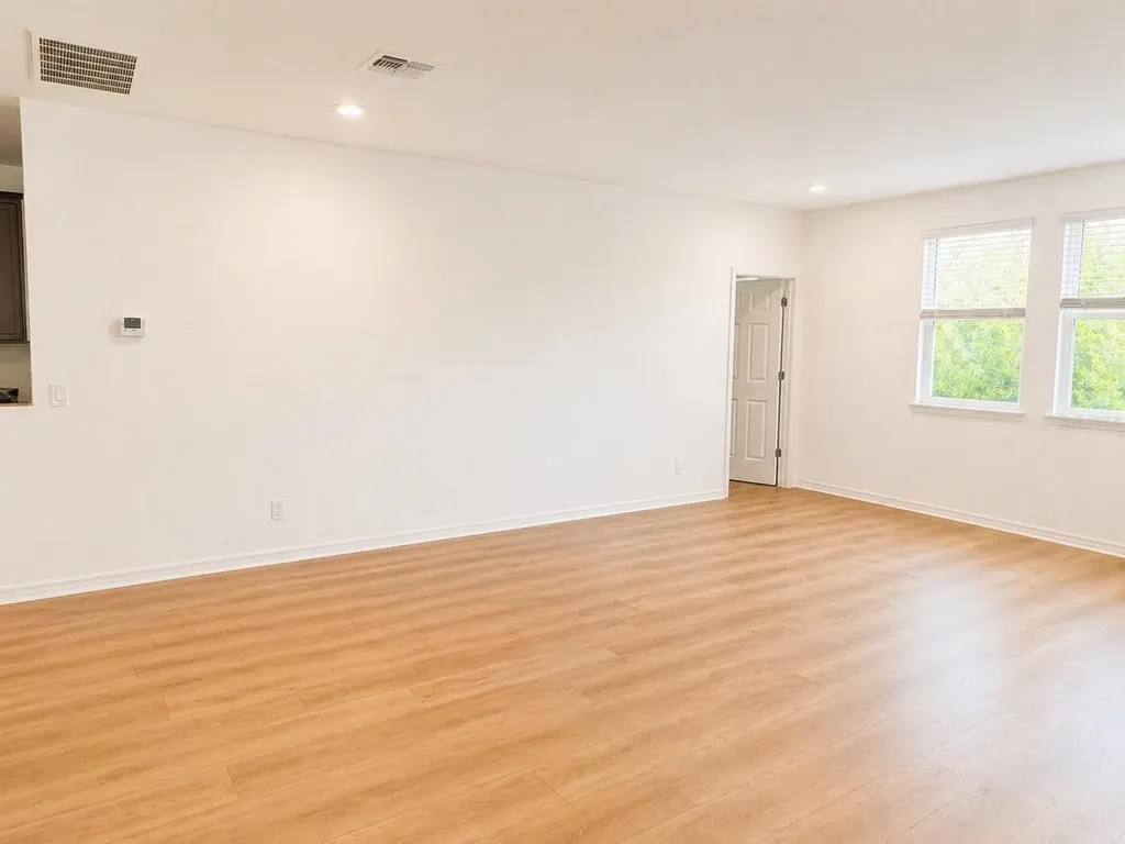 10013 Austrina Oak Loop Winter Garden FL 34787