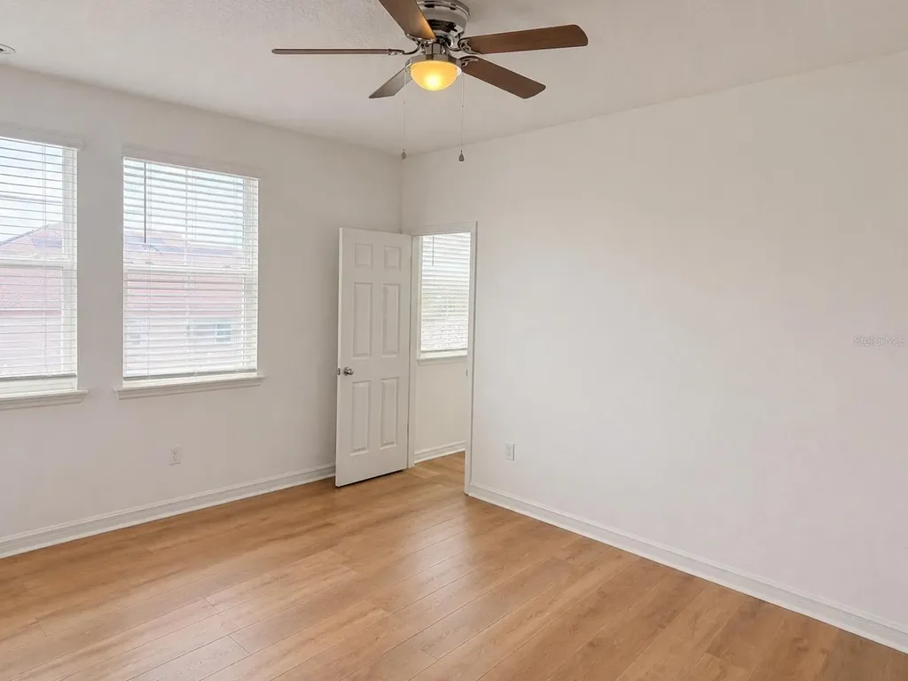 10013 Austrina Oak Loop Winter Garden FL 34787