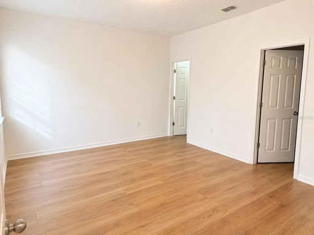 10013 Austrina Oak Loop Winter Garden FL 34787
