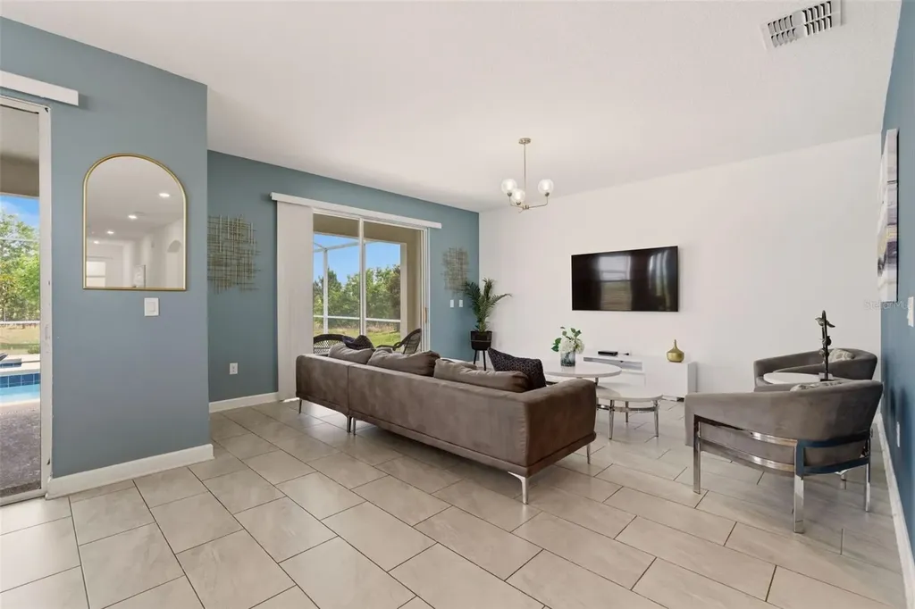 724 Whistling Straits Kissimmee FL 34747