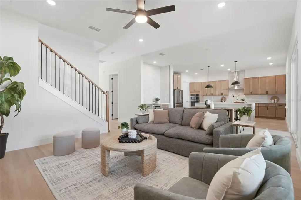 1907 Mae Street Orlando FL 32806