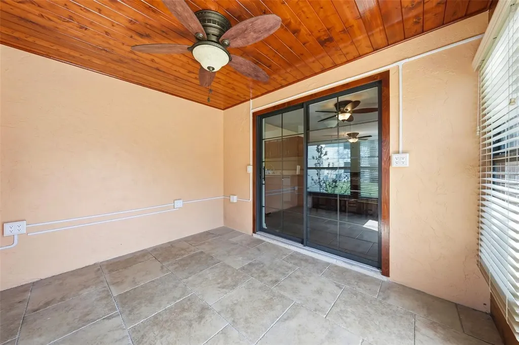 100 E Oak Terrace Drive Leesburg FL 34748