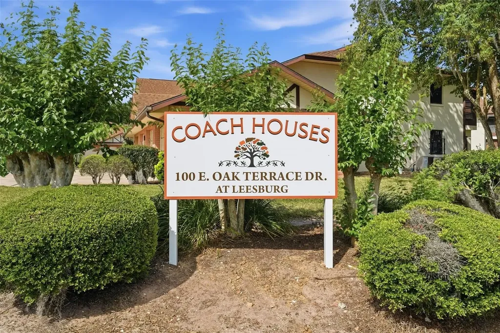 100 E Oak Terrace Drive Leesburg FL 34748