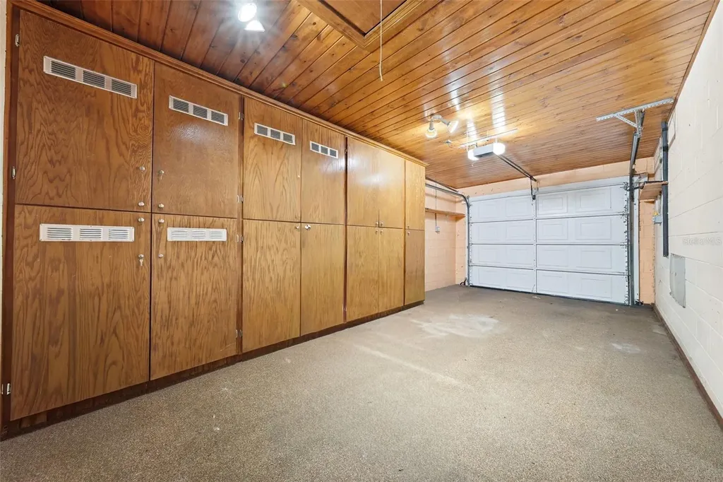 100 E Oak Terrace Drive Leesburg FL 34748