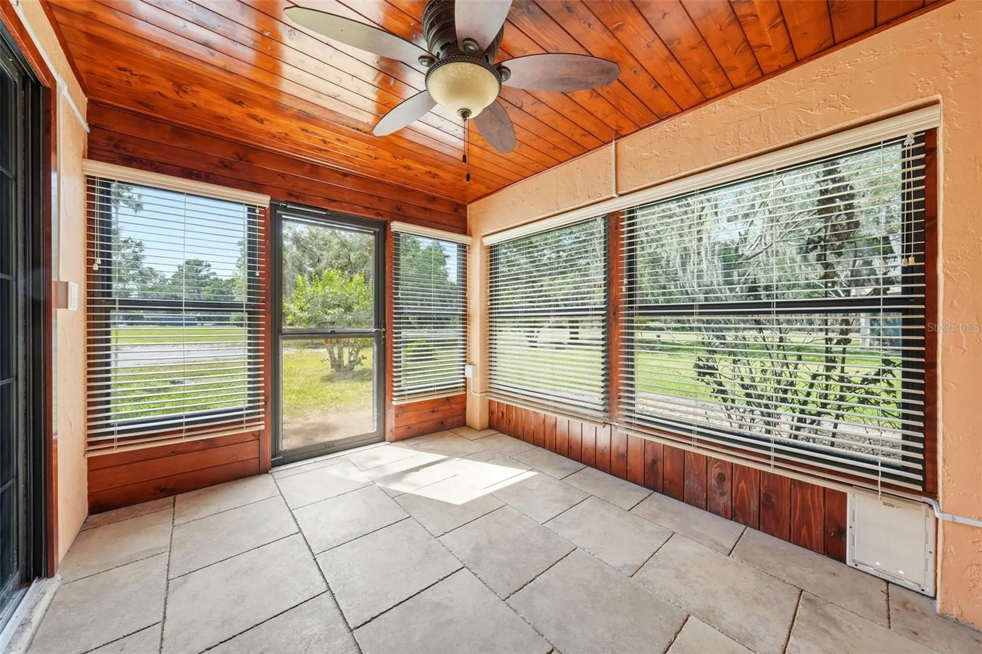 100 E Oak Terrace Drive Leesburg FL 34748