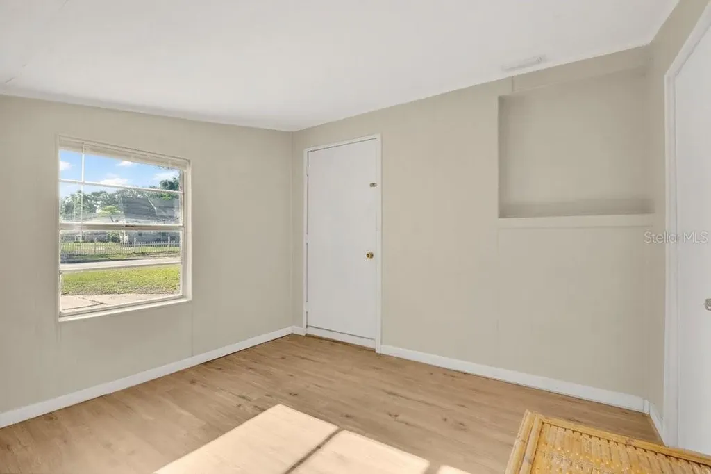 218 Dennis Avenue Winter Haven FL 33880