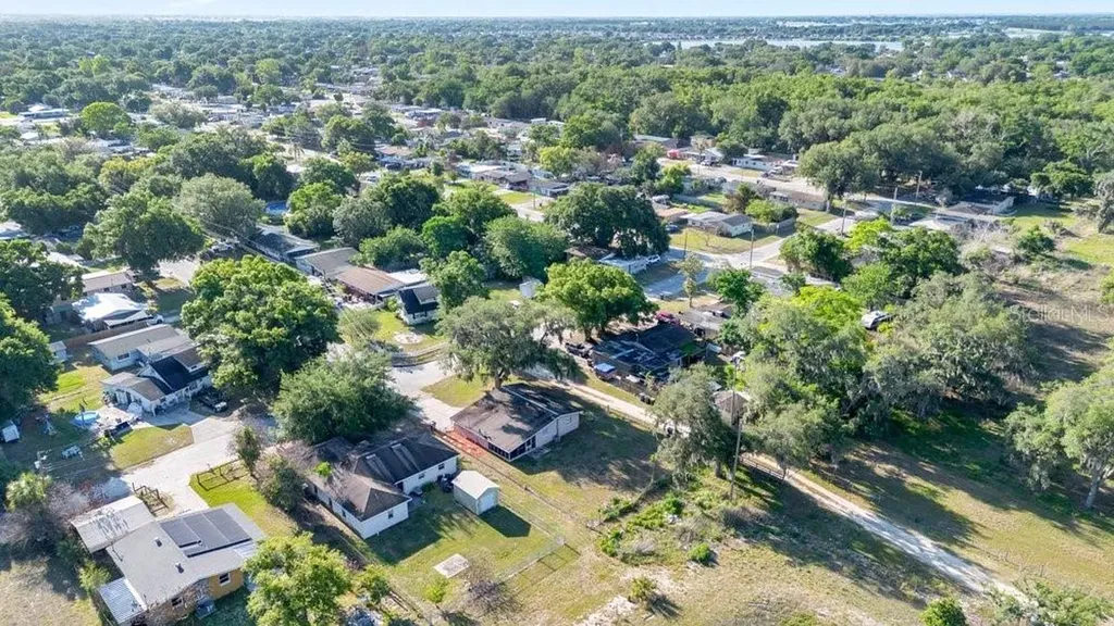 218 Dennis Avenue Winter Haven FL 33880