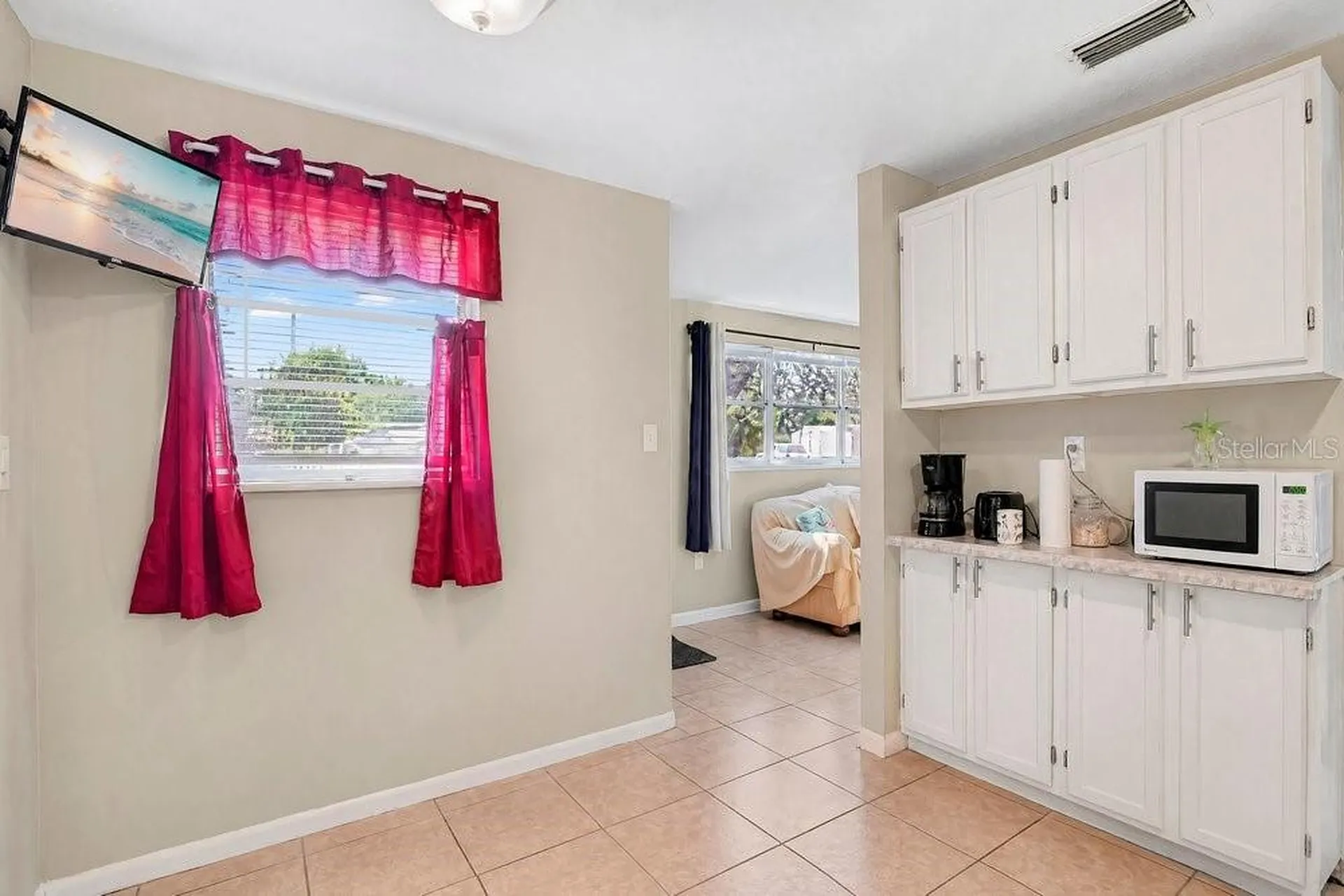 218 Dennis Avenue Winter Haven FL 33880