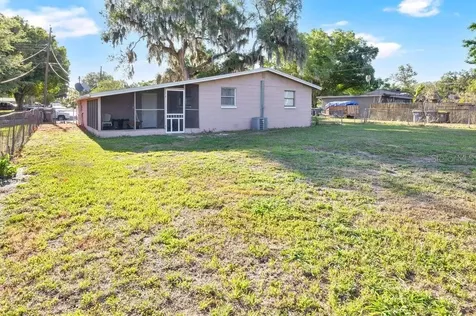 218 Dennis Avenue Winter Haven FL 33880