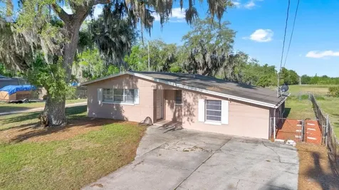 218 Dennis Avenue Winter Haven FL 33880