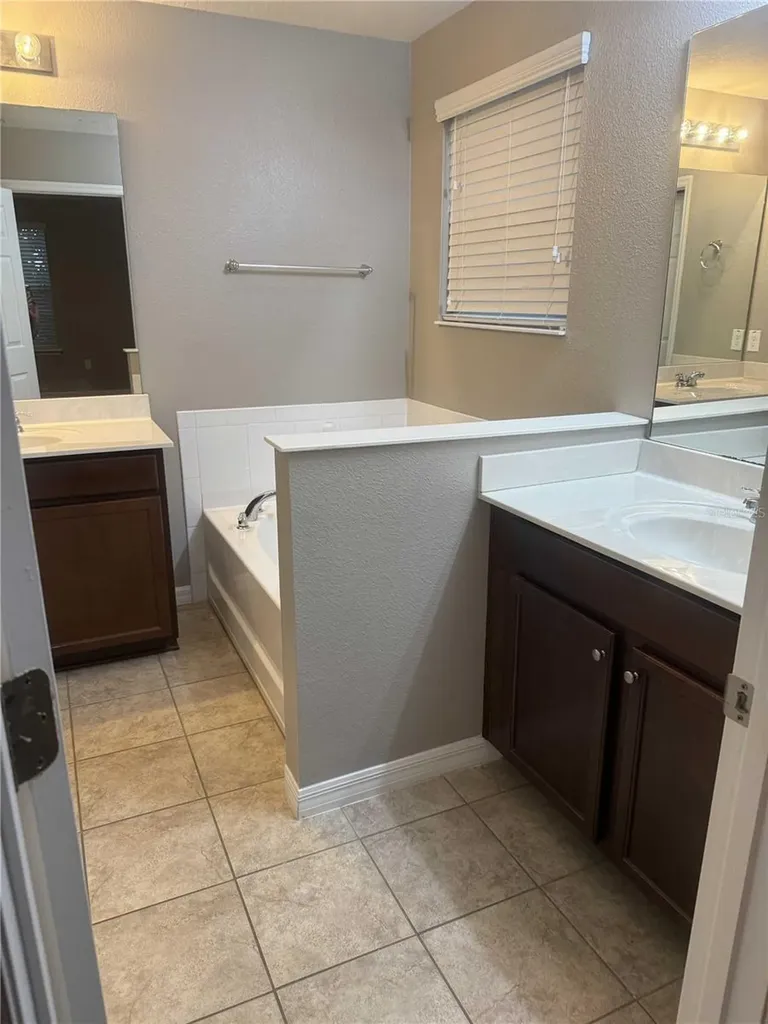 12030 Silverlake Park Drive Windermere FL 34786