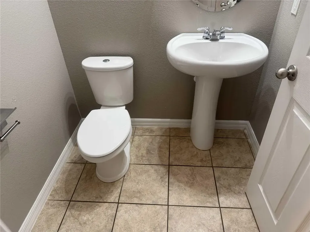 12030 Silverlake Park Drive Windermere FL 34786