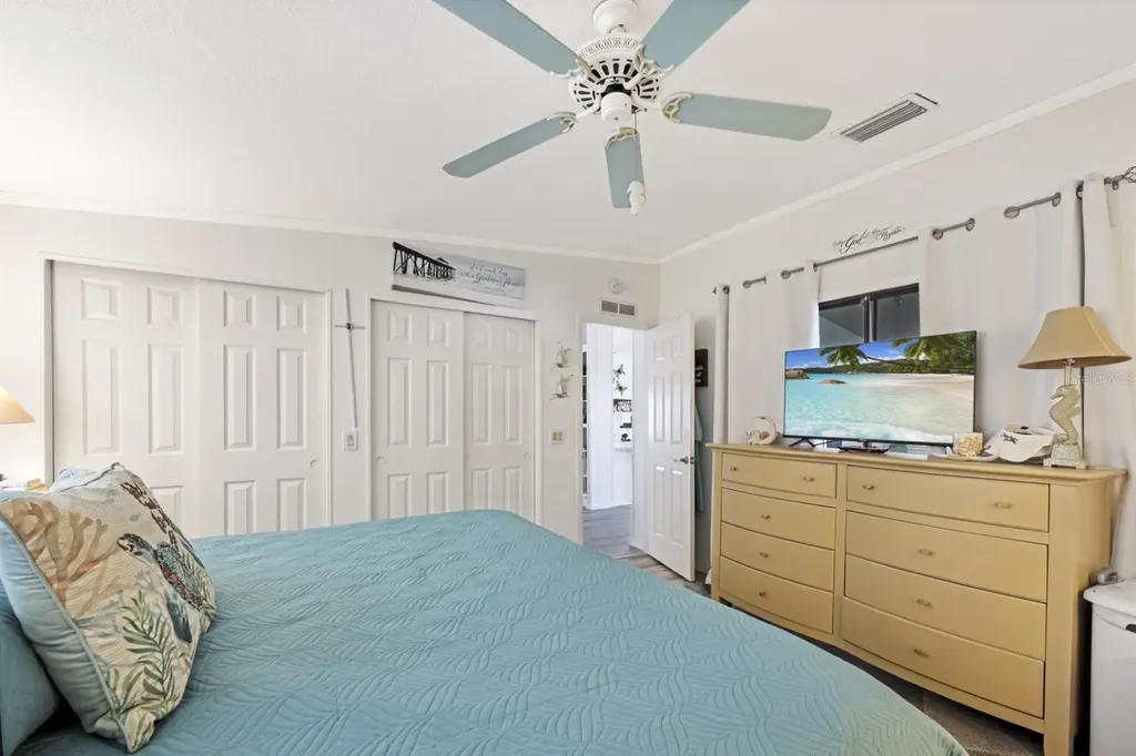 2100 Kings Highway Port Charlotte FL 33980
