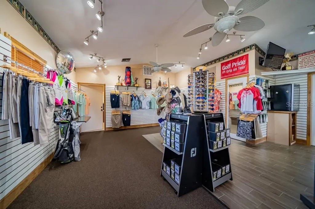 2100 Kings Highway Port Charlotte FL 33980