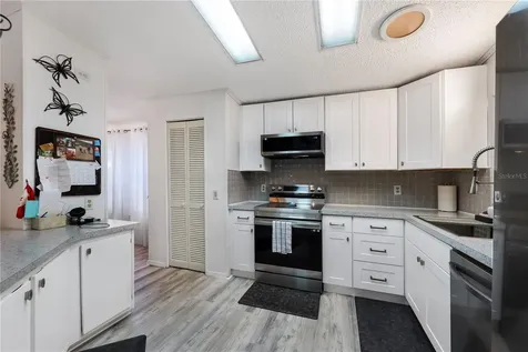2100 Kings Highway Port Charlotte FL 33980