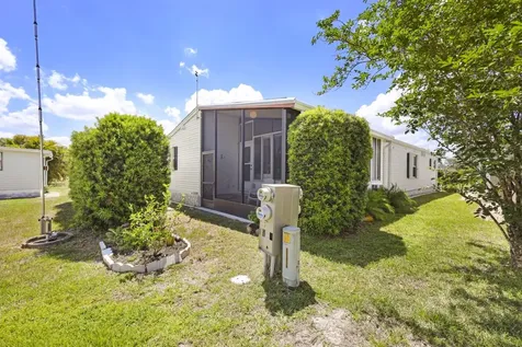 2100 Kings Highway Port Charlotte FL 33980