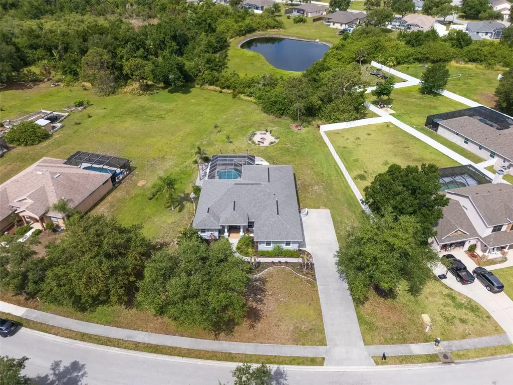 308 141st Court NE Bradenton FL 34212