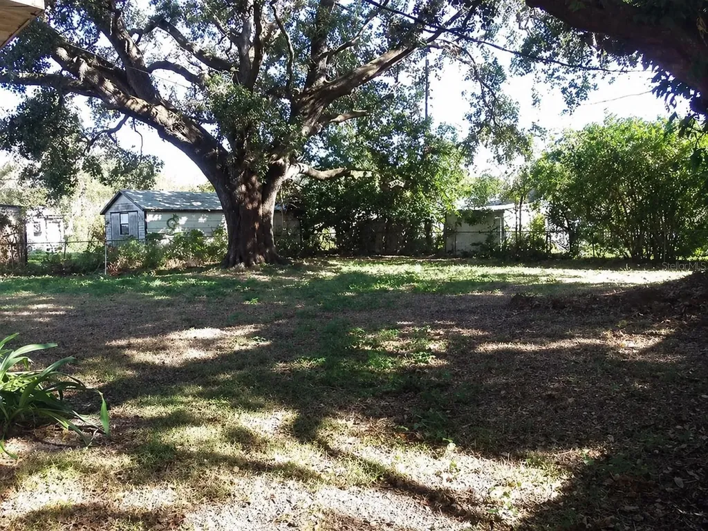 1427 Pleasant Place Lakeland FL 33801