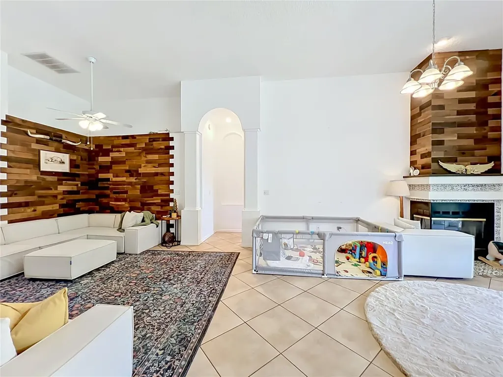 2125 Emerald Green Circle Oviedo FL 32765