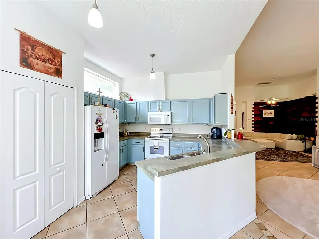 2125 Emerald Green Circle Oviedo FL 32765